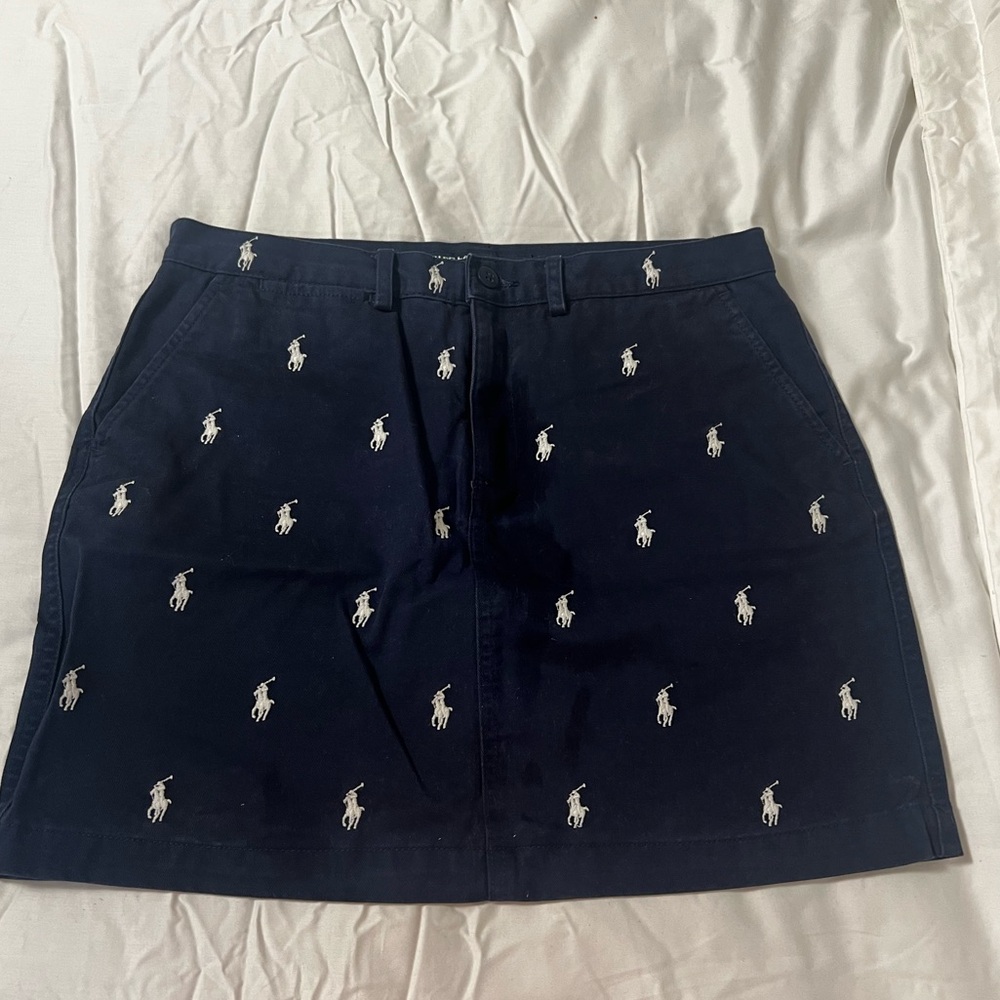 Women’s navy Ralph Lauren navy horse embroidered mini skirt size 4 like new